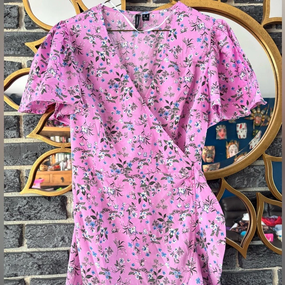 Vero Moda Pink Floral Mini Dress - Picture 3 of 7